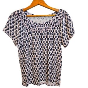 LOFT Floral Top Pink With‎ Navy Short Flutter Sleeve Medium